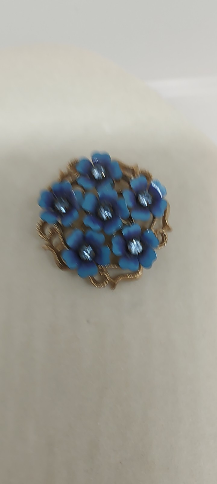 Avon VTG Blue Enamel & Rhinestone Flower Bouquet Brooch Pin Pendant Gold Tone