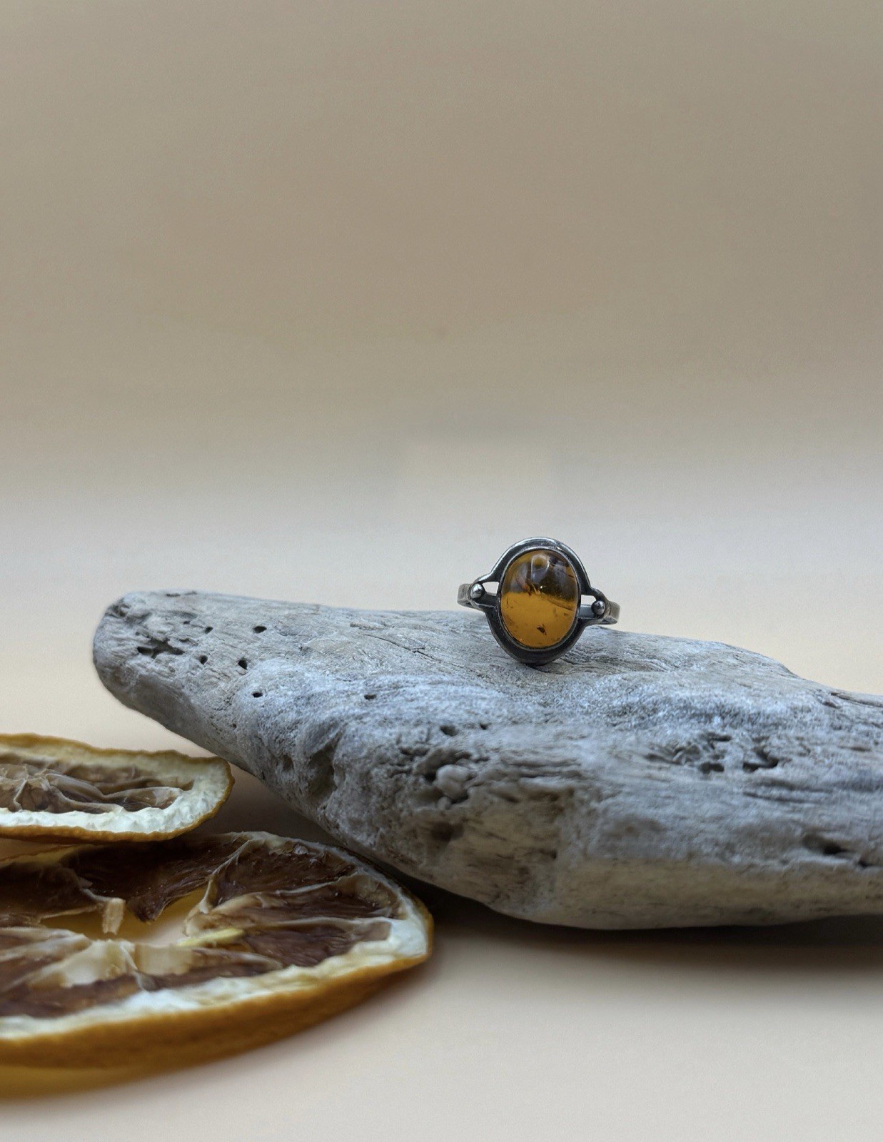 Vintage Molten Mood Russian Baltic Amber Ring (Size 7)