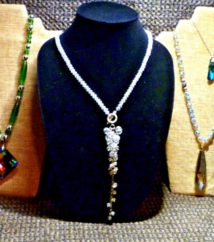 6 Piece LOT of UNIQUE VARIETY CRYSTAL / GLASS BEAD PENDANT / TASSEL NECKLACES
