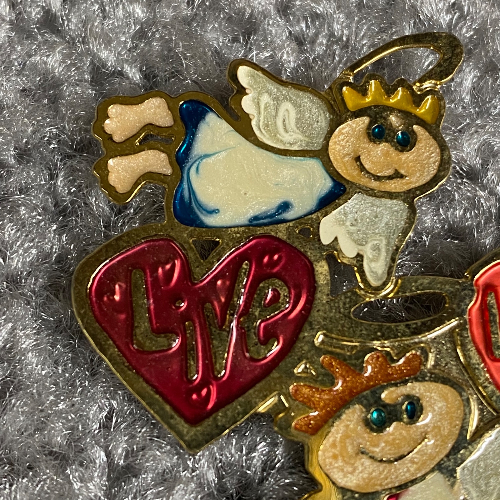 Live Love Laugh Three Angel Pin Brooch Hearts Angels Any Occasion
