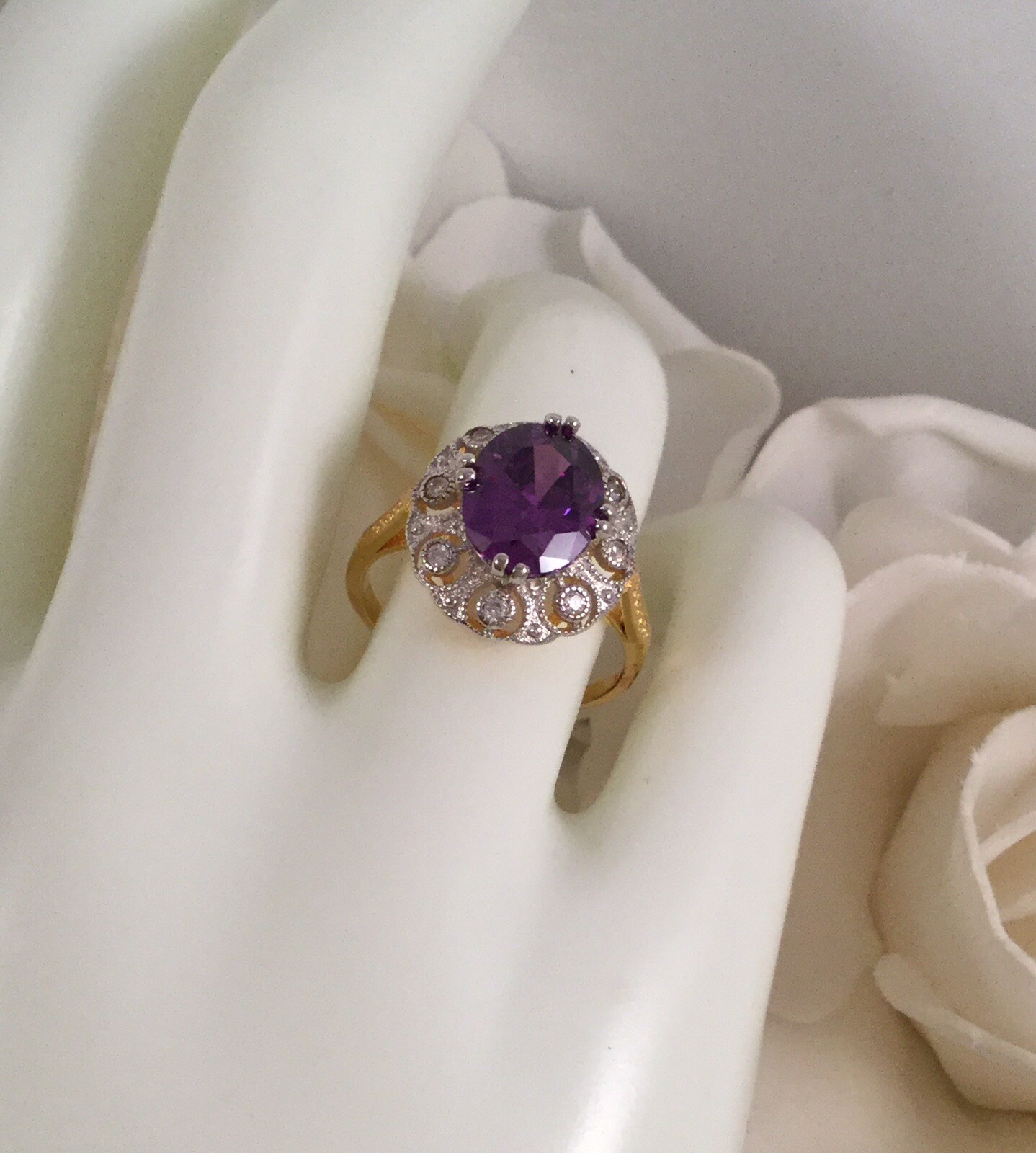 Vintage Jewellery Gold Ring Amethyst White Sapphires Antique Deco Jewelry 10 U
