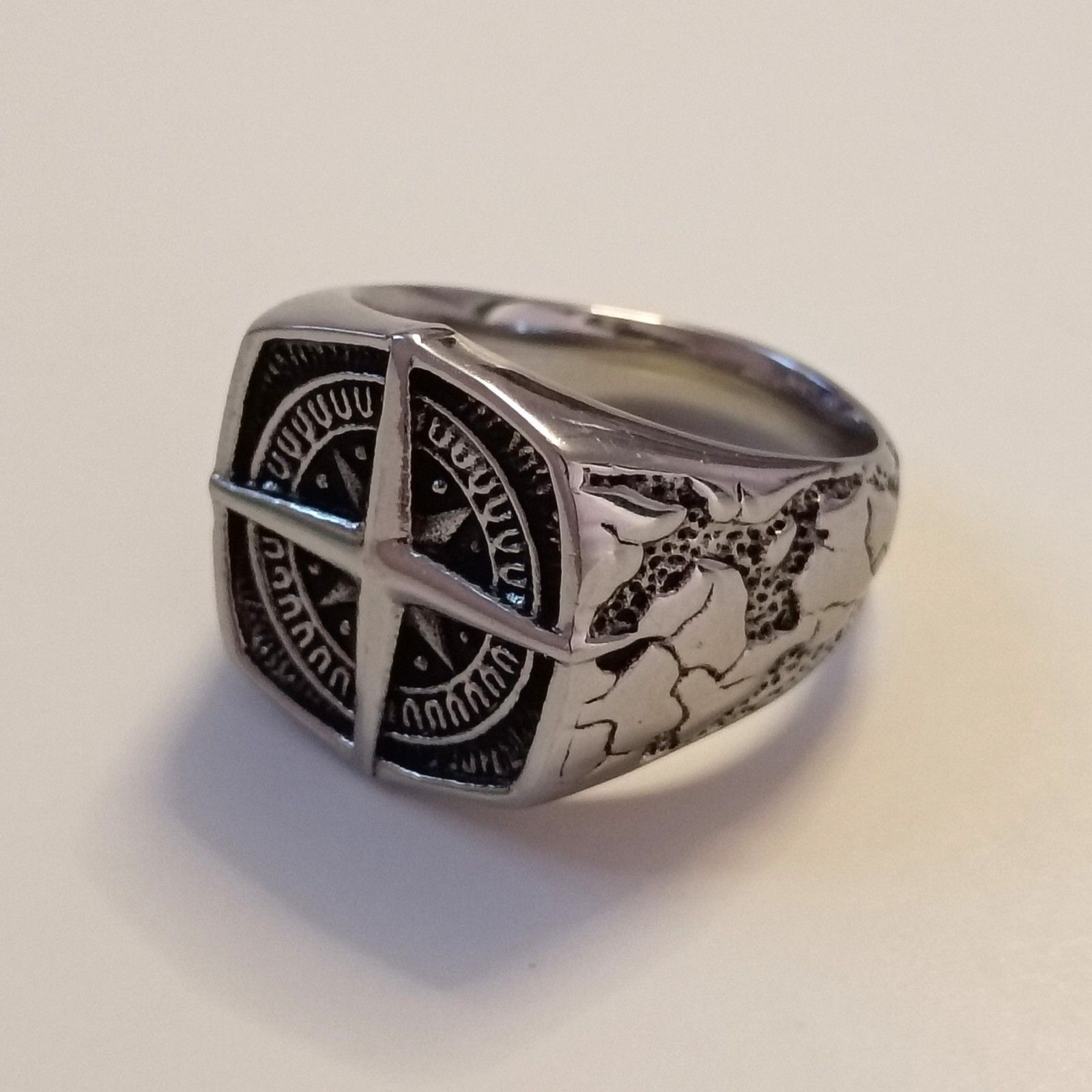 Clocks + Colours Men’s Stainless Steel Tortuga Bikers Ring Size 11