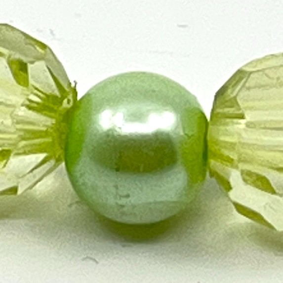 VTG Style Mint Green Faux Pearl & Yellow Faceted Bead Choker Necklace Classic