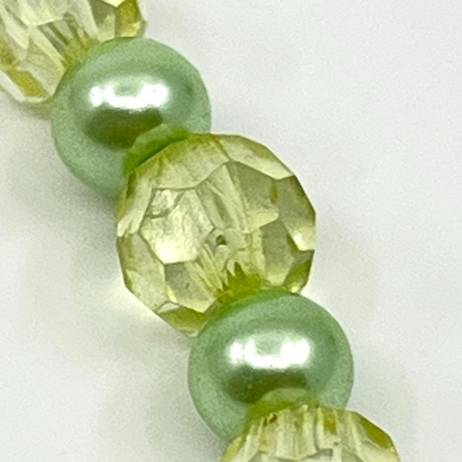 VTG Style Mint Green Faux Pearl & Yellow Faceted Bead Choker Necklace Classic
