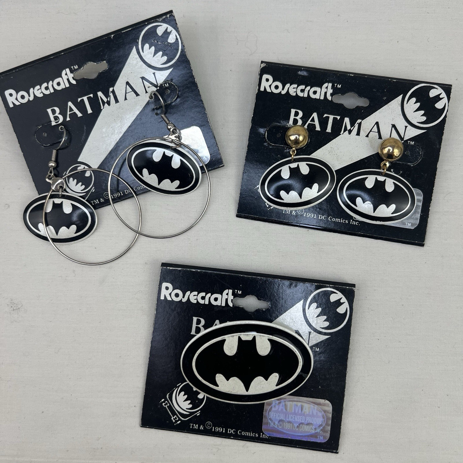 Vtg 1991 Lot Of 3 Batman Returns Pin & Earrings retro 90s Y2K DC Comics