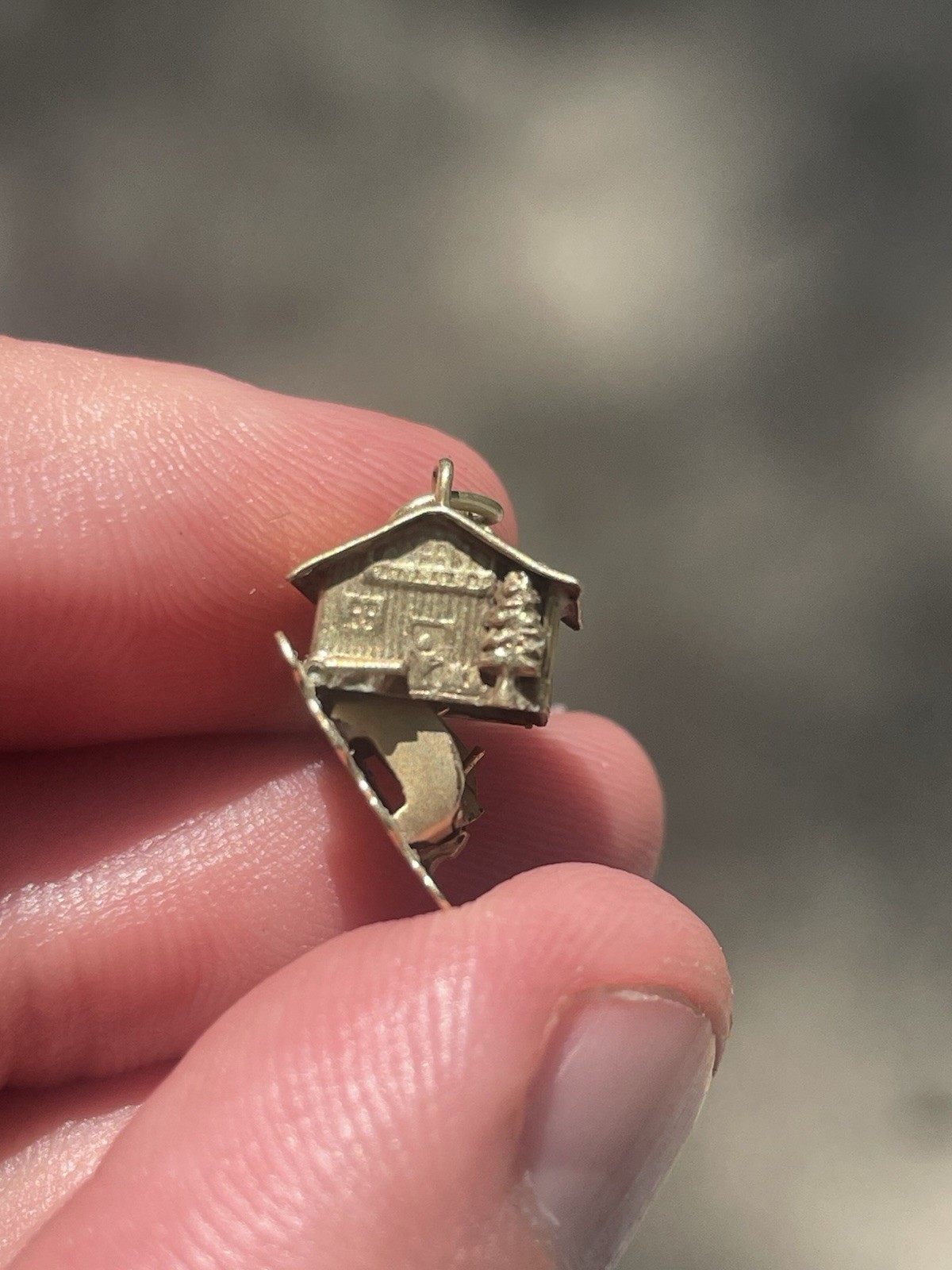 Vintage 14K Solid Yellow Gold Bird Cabin Opens Sleeping Birds Charm 1.3 Grams!