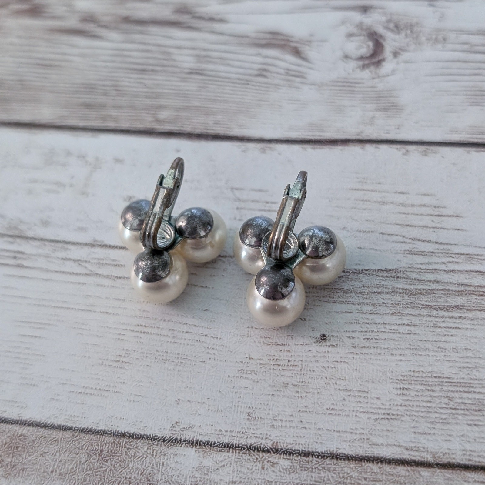 Vintage Clip On Earrings Faux Pearl Trio Statement – Rear Tarnish