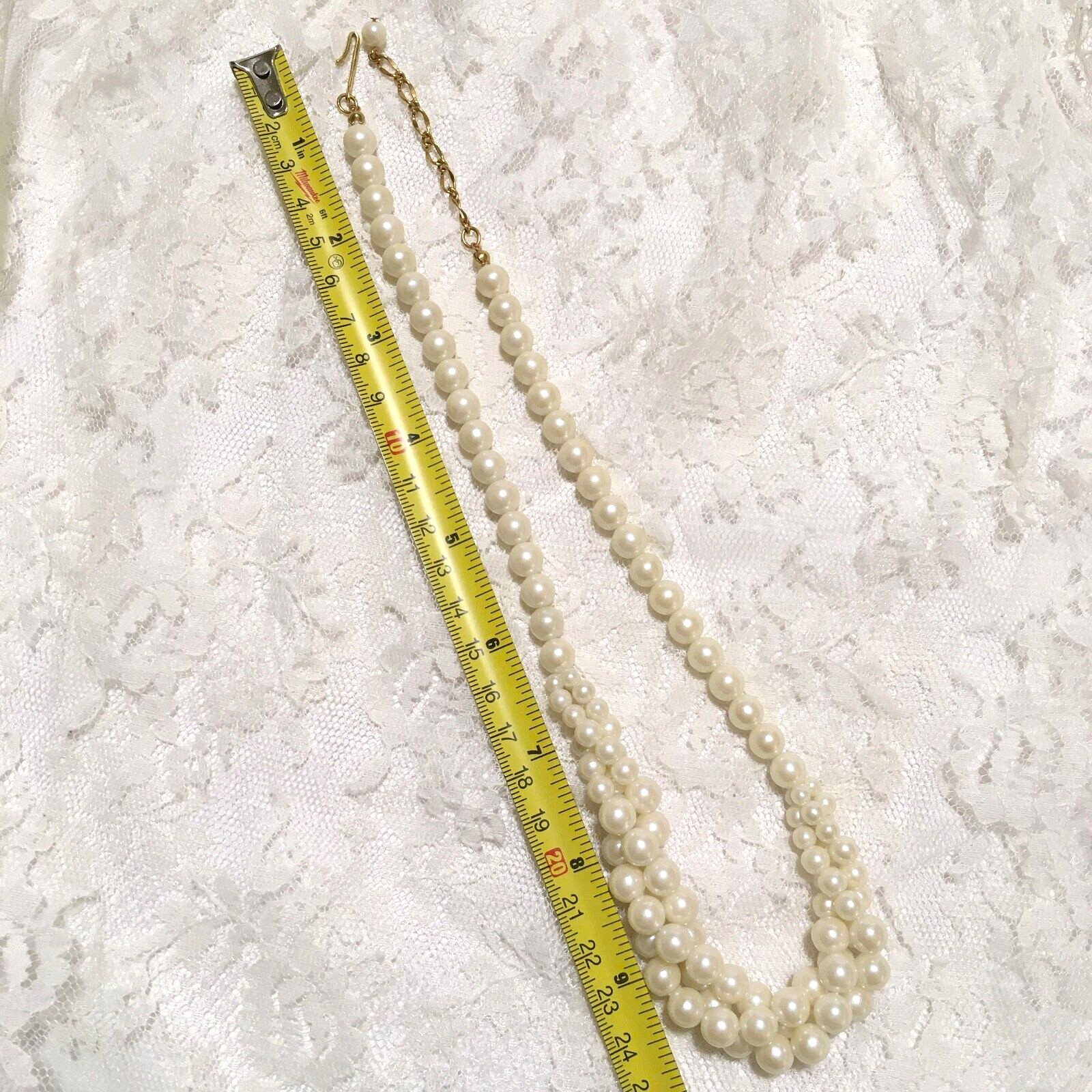 Vintage Faux Pearl Necklace Plastic Beaded Torsade style Collar 19″