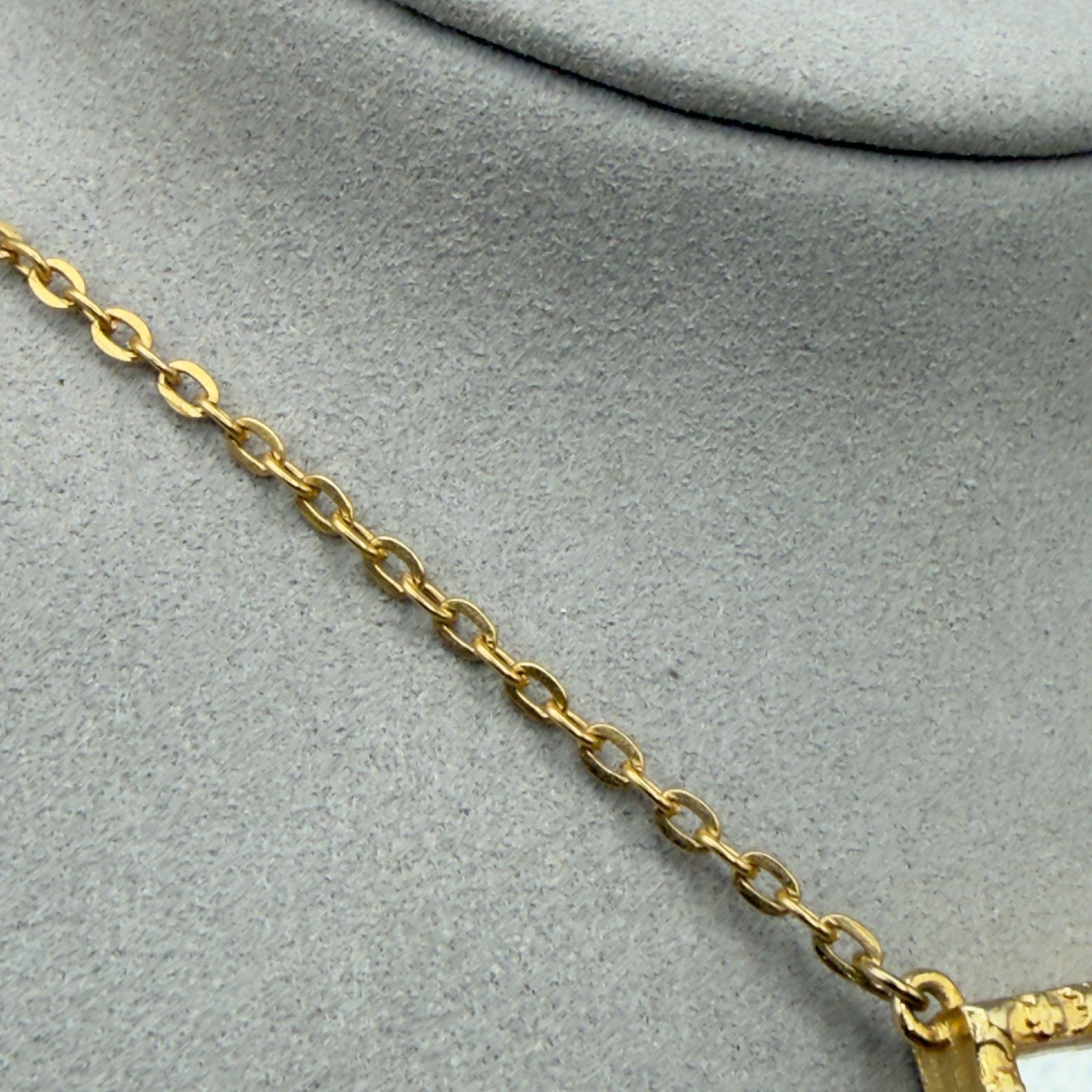 Vintage JJ Rabbit Looking In The Mirror Gold Tone Necklace Easter Spring 16″