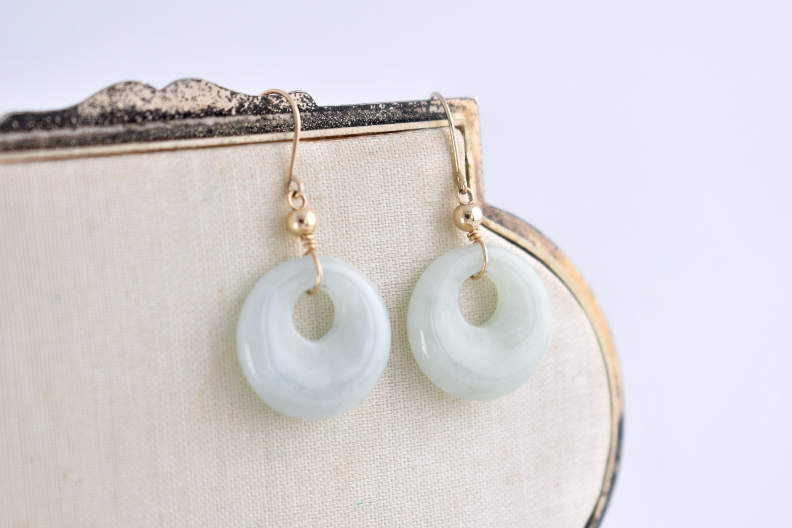 Vintage 10k Gold Light Green Jadeite Jade Bi Disc Circle Earrings