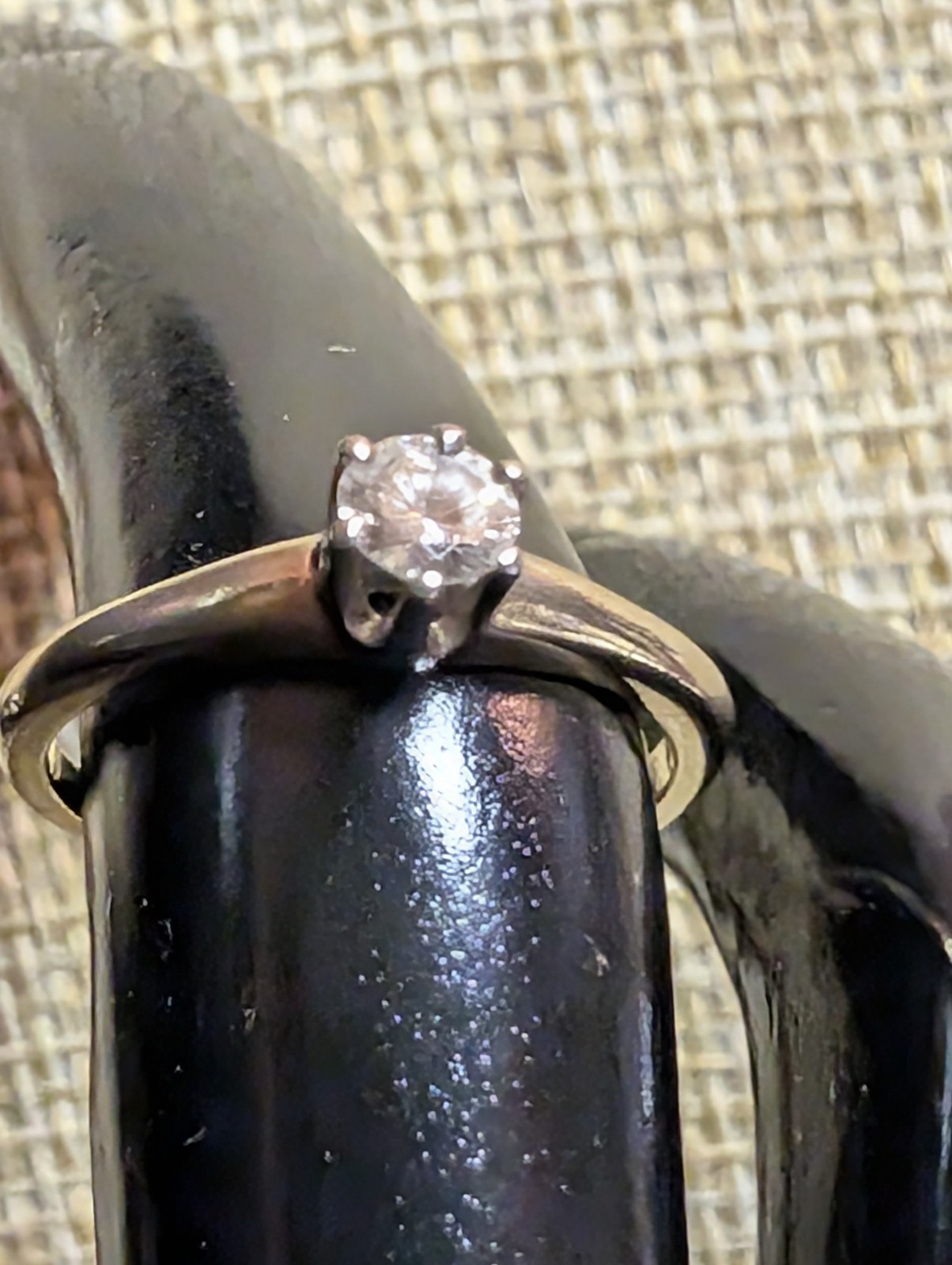 14K Yellow Gold Ring w White Gold Head Diamond Solitaire Sz 6