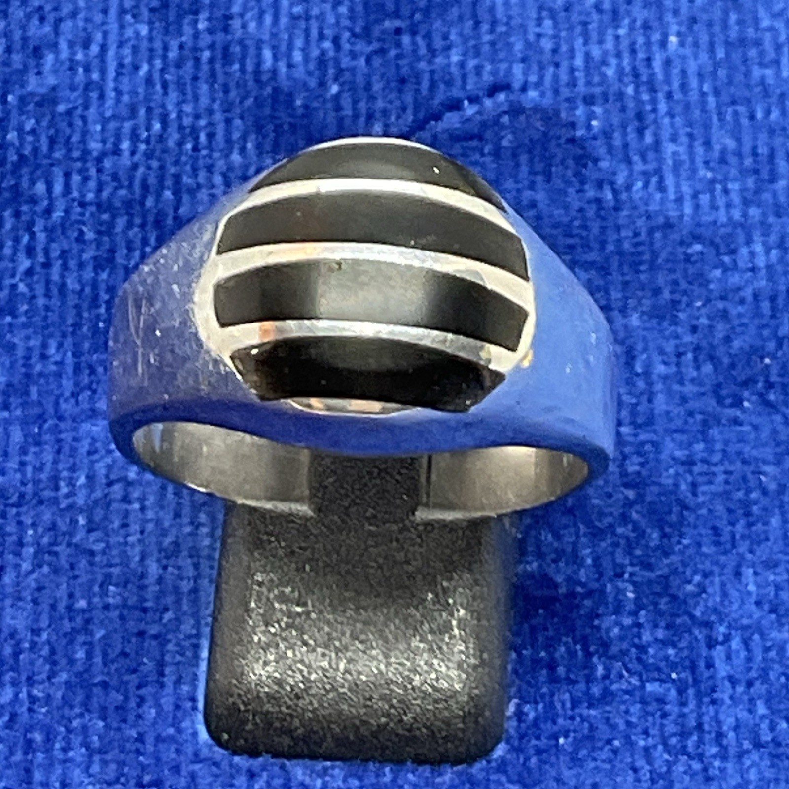 A Vintage Sterling Silver And Black Onyx Ring. Size 13.5 In Excellent Condition