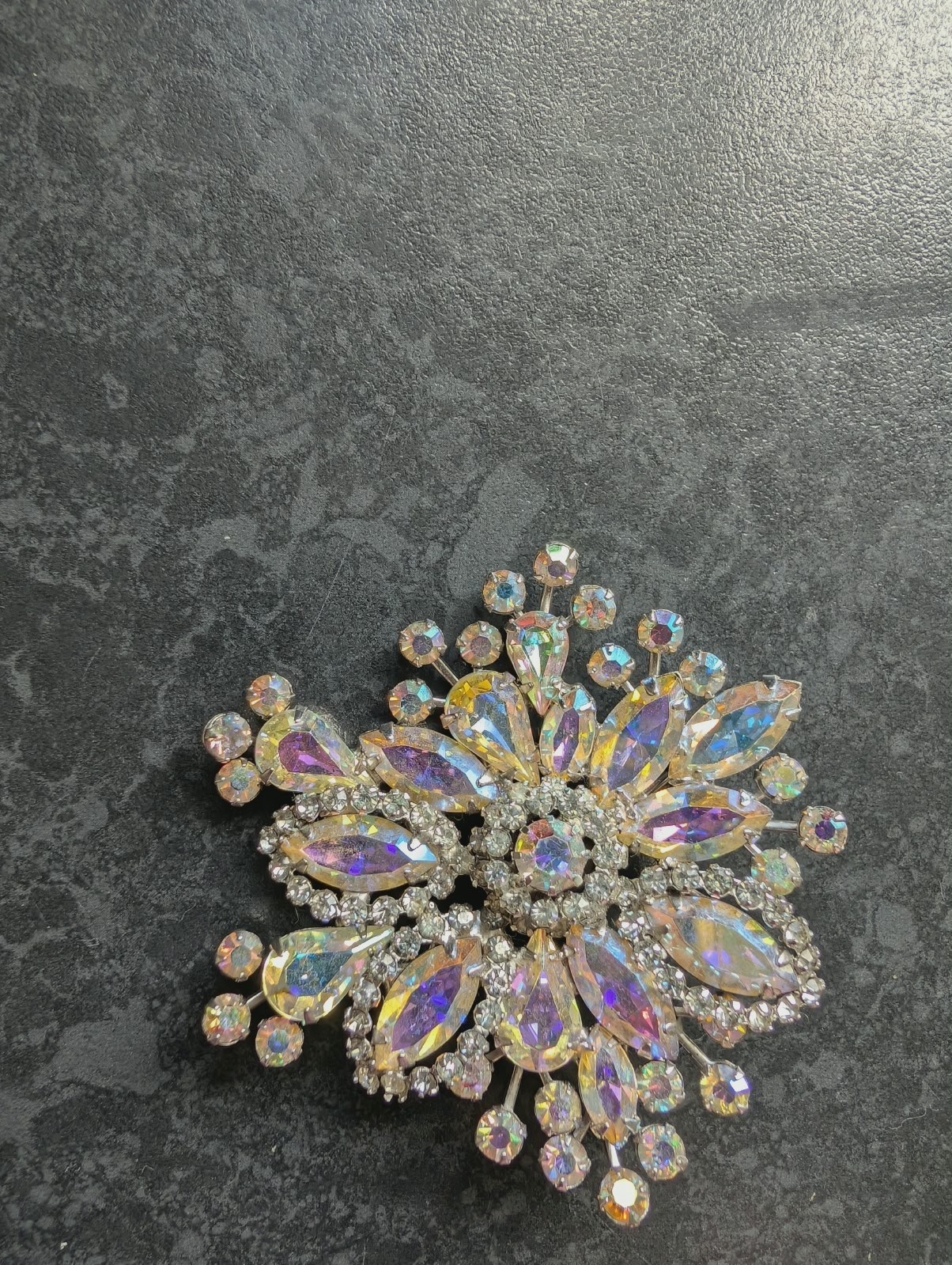 Vintage Signed WEISS 3D Domed Starburst Brooch Aurora Borealis Wirework LARGE