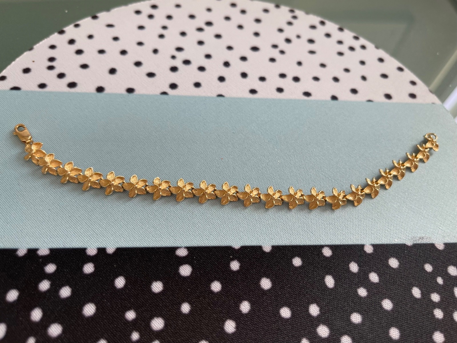 Vintage 14K Solid Yellow Gold Linked Plumeria Flowers 7″ Bracelet 10.5-11 Grams