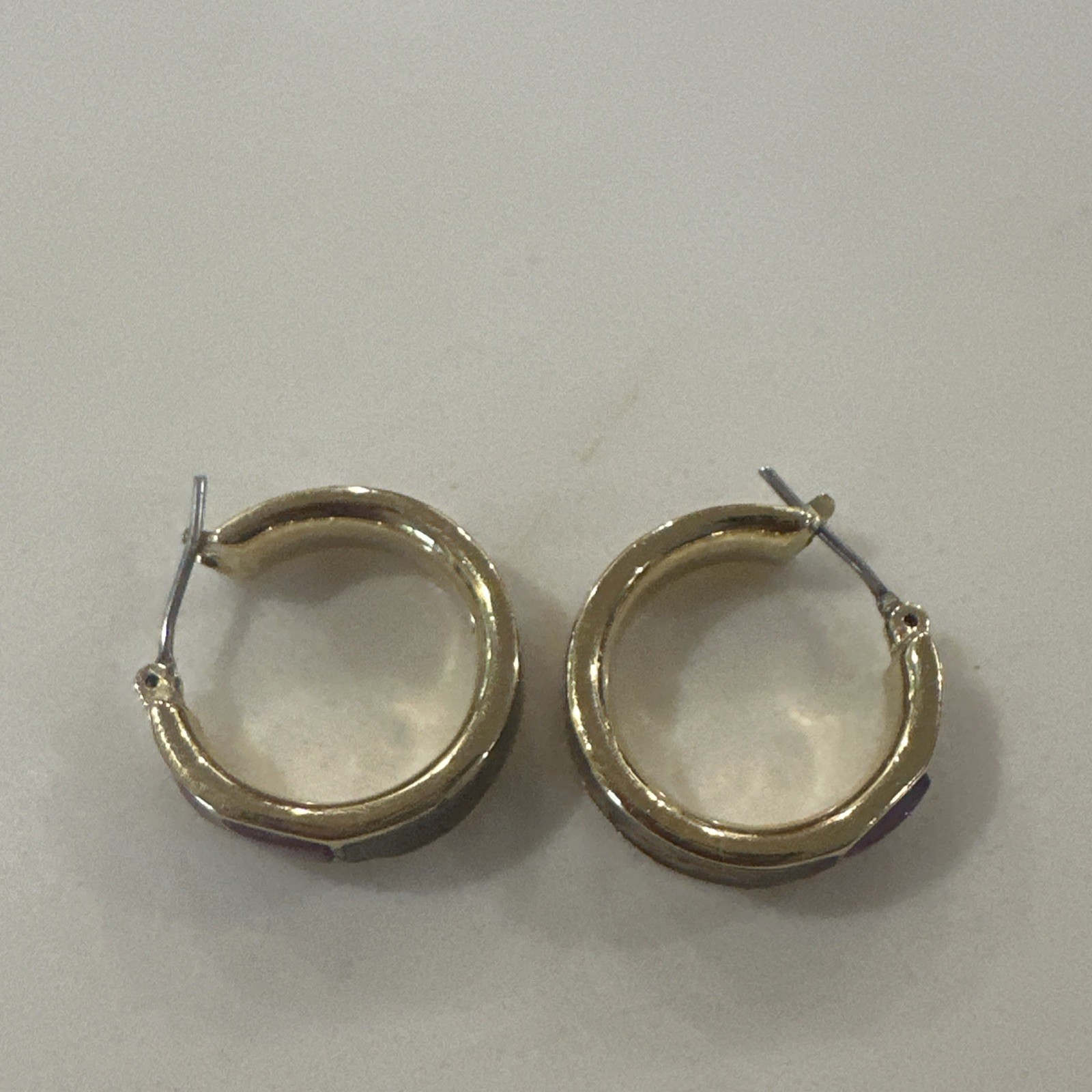 Liz Claiborne “LC” Signed Multi-Colored Glass Stone Gold Hoop Earrings VTG