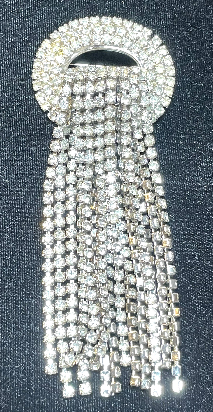 VTG KRAMER OF NEW YORK RHINESTONE WATERFALL TASSEL STATEMENT BROOCH PIN 3-7/8″ L