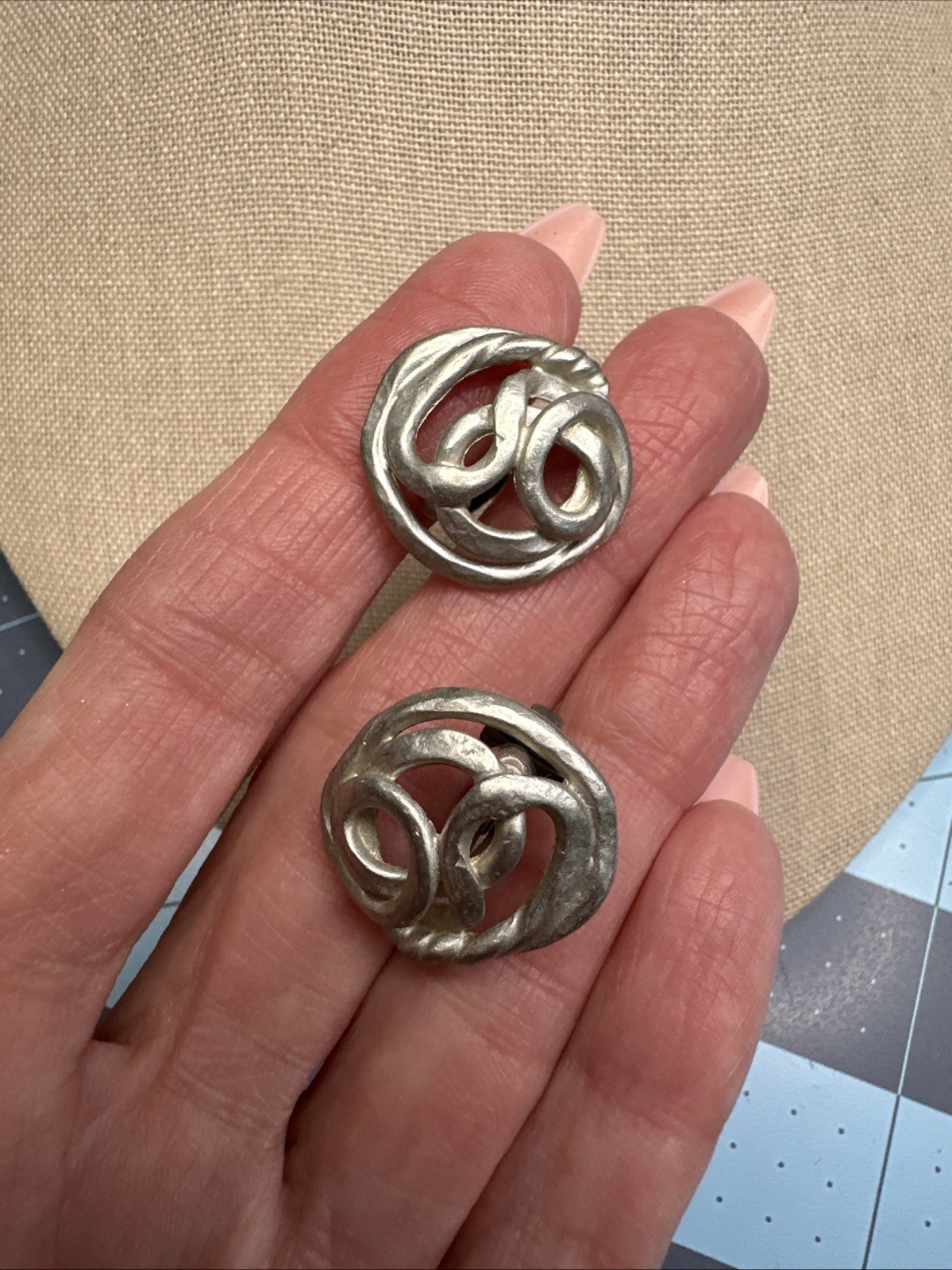 Unique Swirl Silvertone Clip On Approximately 50S Art J101