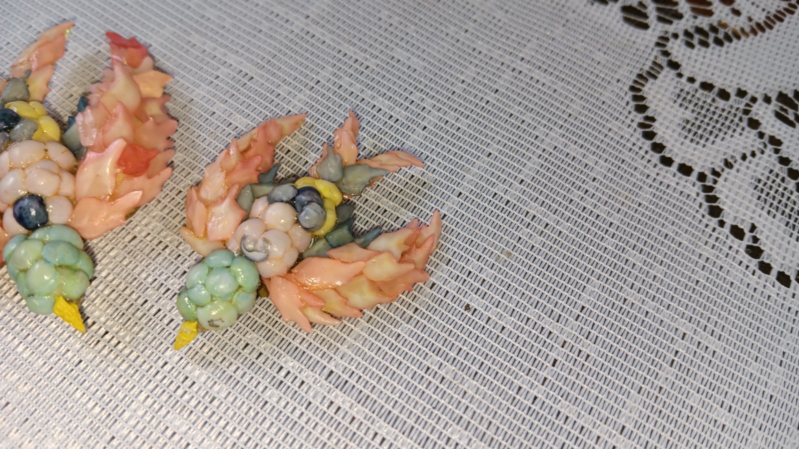 Vintage Shell Bird Pins Brooch