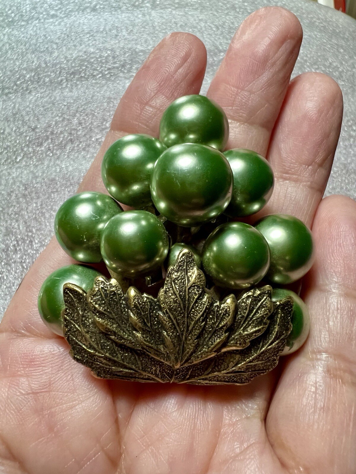 Vintage 1930 Art Deco Coat/Dress Brooch/pin Faux Green Pearls/grapes.