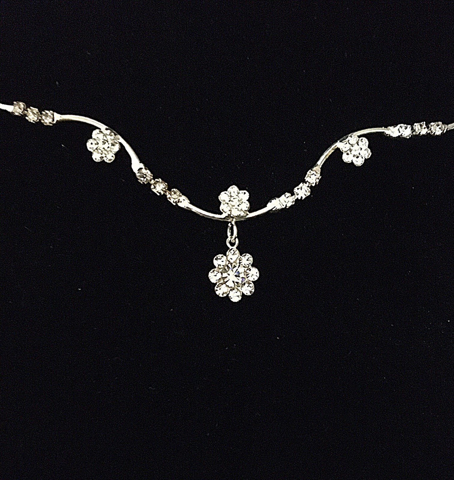 Dainty Rhinestone Flower And Vine Bar Link Necklace Silver Tone Vintage