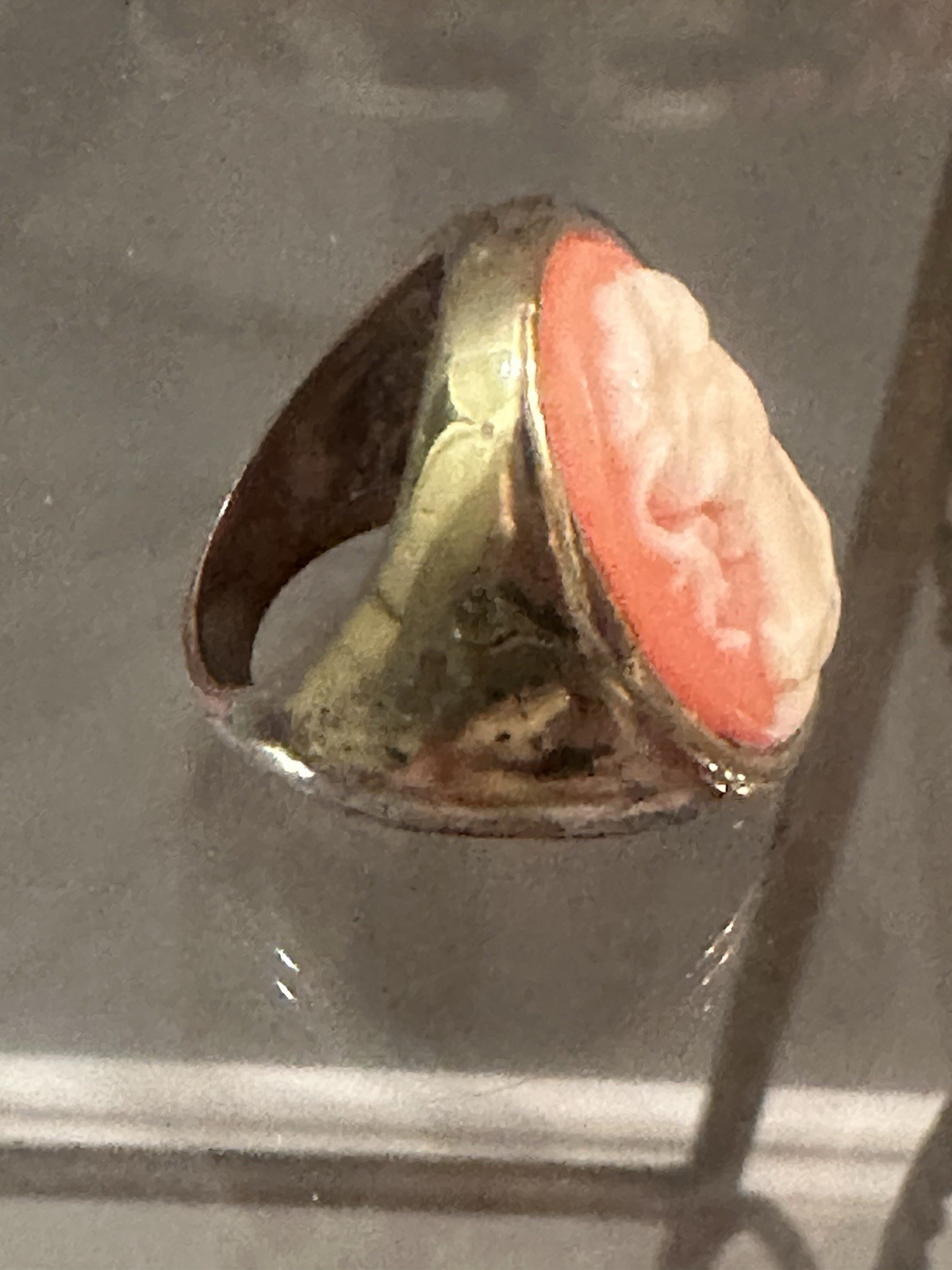Vintage Chunky Gold Tone Oval Coral Cameo Cocktail Ring Size 5.5