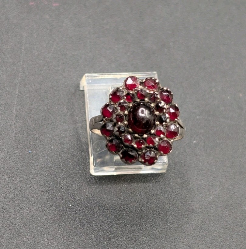 Vintage Sterling Silver Rose Cut Garnet Bohemian Czechoslovakia Ring Sz 8 ⚠️Read