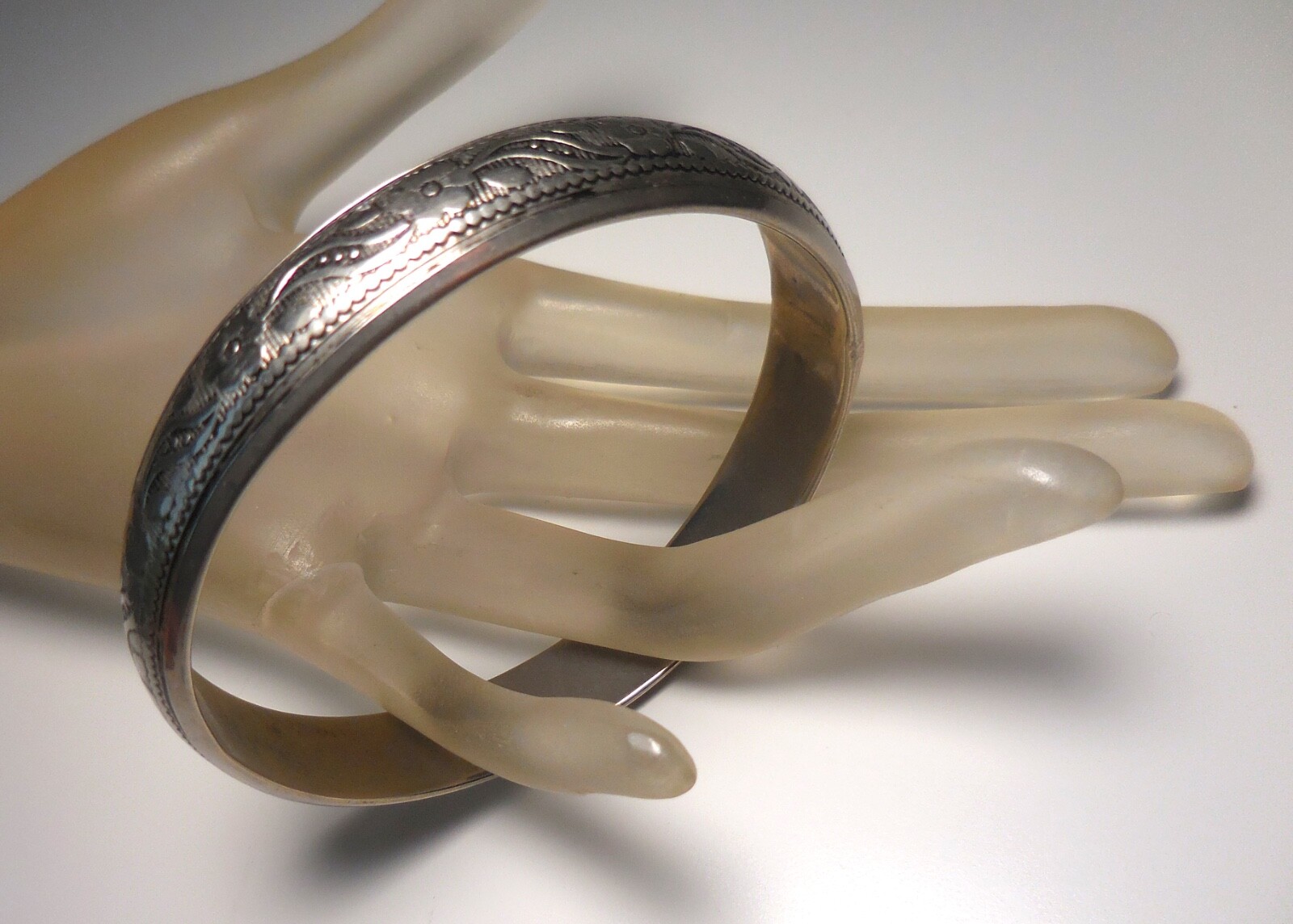 Antique Silver Alloy Bangle Bracelet Floral Engraved Vintage Estate Jewelry