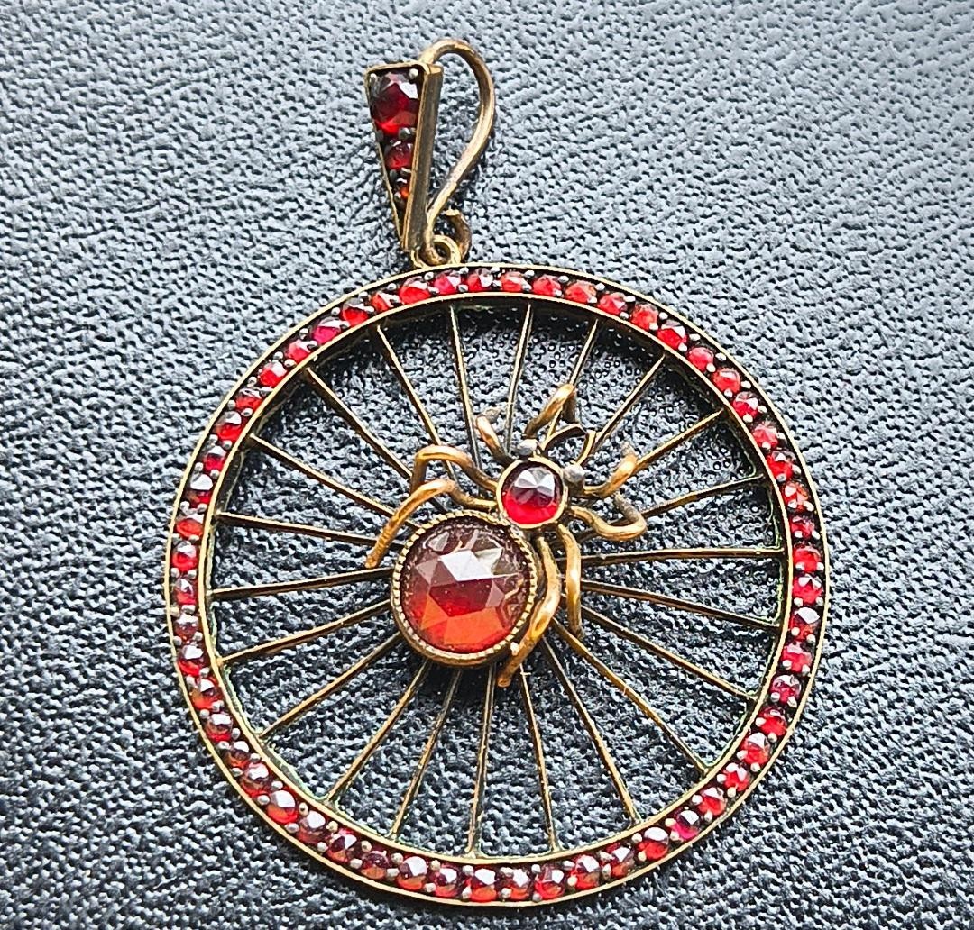 Antique Bohemian Garnet Spider in Web Pendant Garnet Gold, Tombac