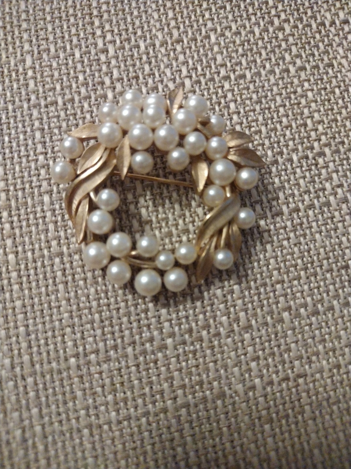 Vintage Crown Trifari Wreath Faux Pearl Leaves Brushed Gold Tone Brooch