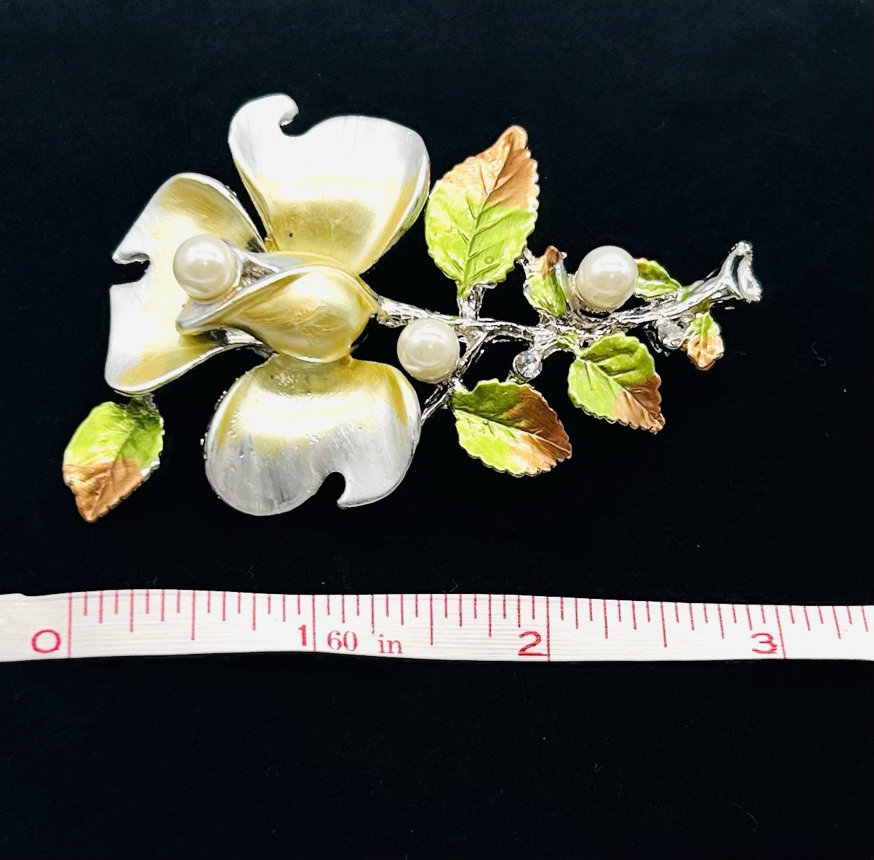 Vtg-Heavy-SILVER Tone-White Yellow Flower-POST EARRINGS & BROOCH/Pendant SET