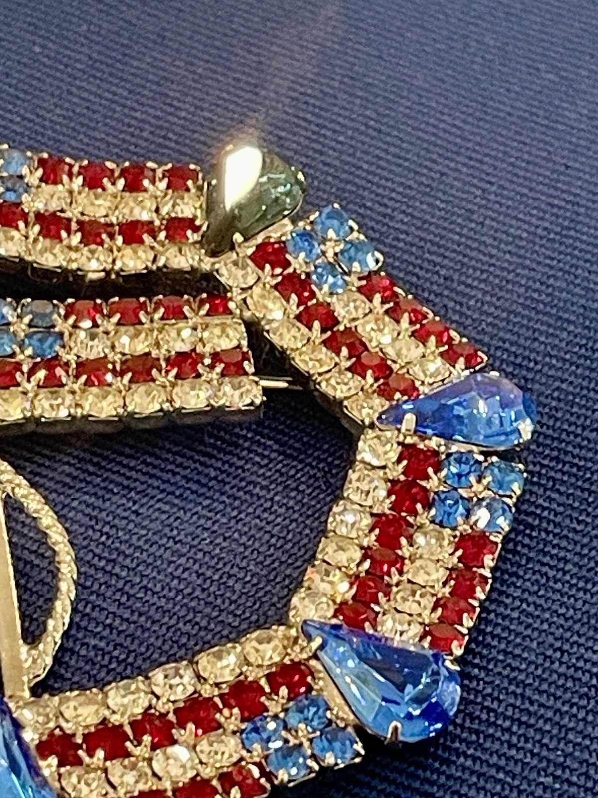 Vtg Dominique Red White (Clear) Blue Rhinestone Patriotic USA Flag Large Brooch