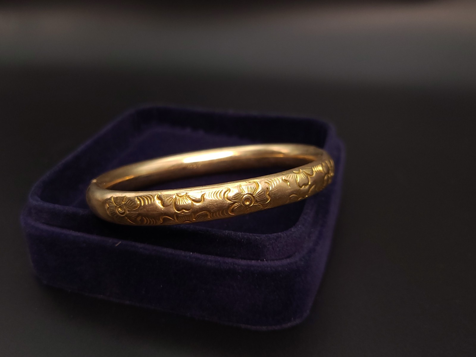 Antique Victorian A.C. Co Gold Filled Floral Hinged Bangle Bracelet