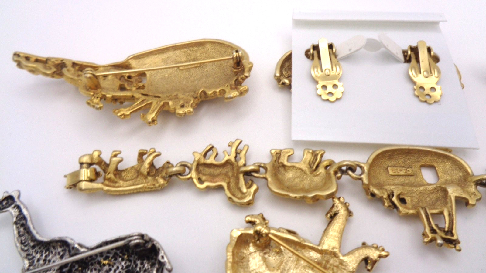 10 Vintage Gold & Silver Tone Noah’s Ark Animal Bracelet Brooch Clip Earring Lot