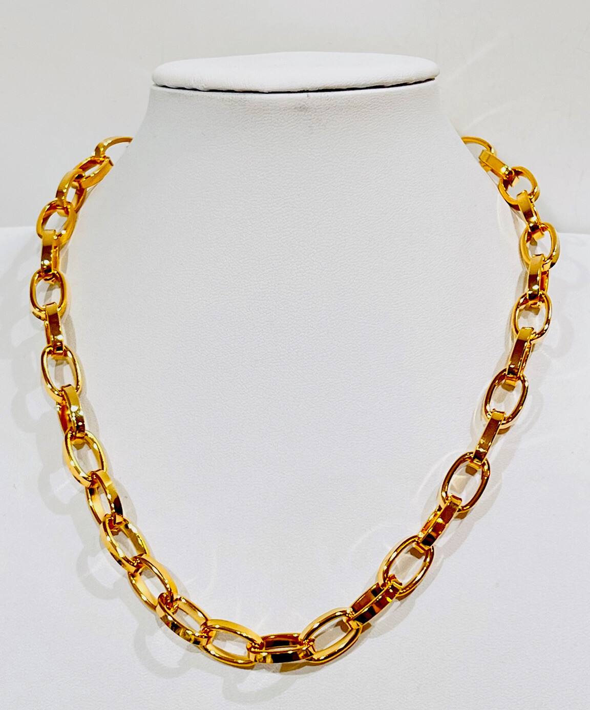 Vintage Gold Plated Flat Oval Link Necklace 18”