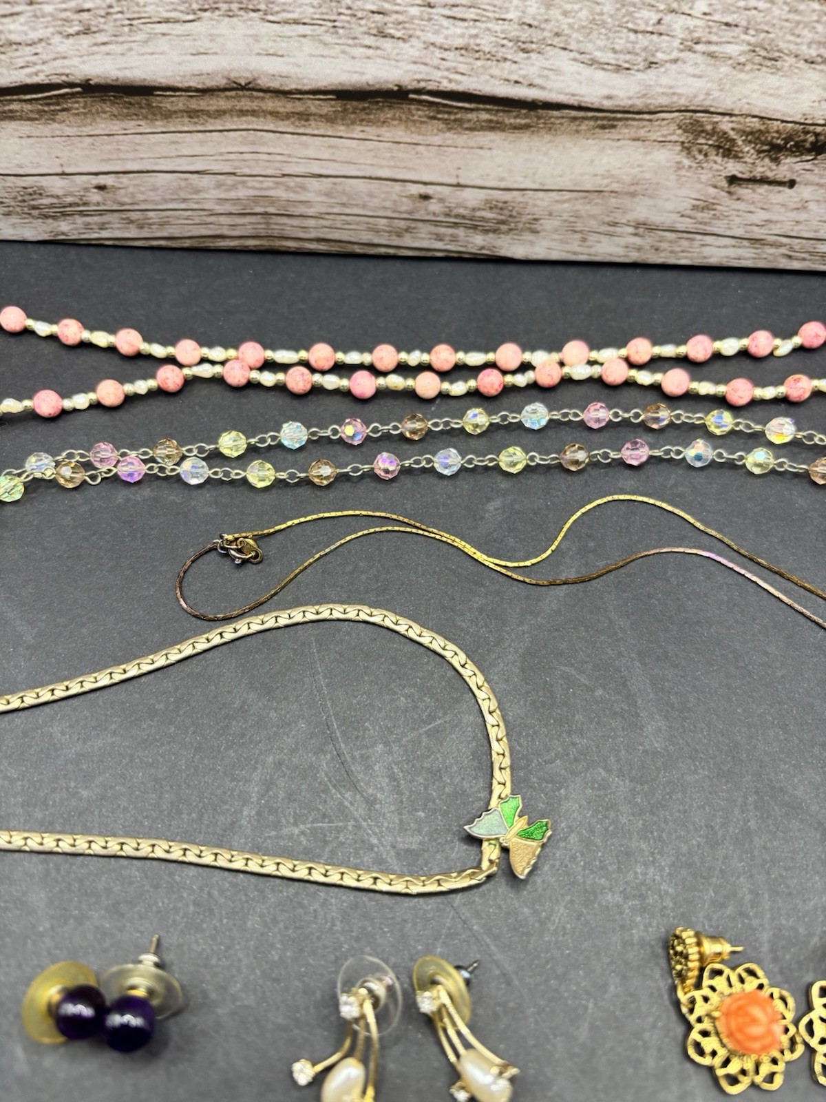 Costume Jewelry 20 Pieces Estate All Wearable Vintage Some Tarnish Earrings Etc