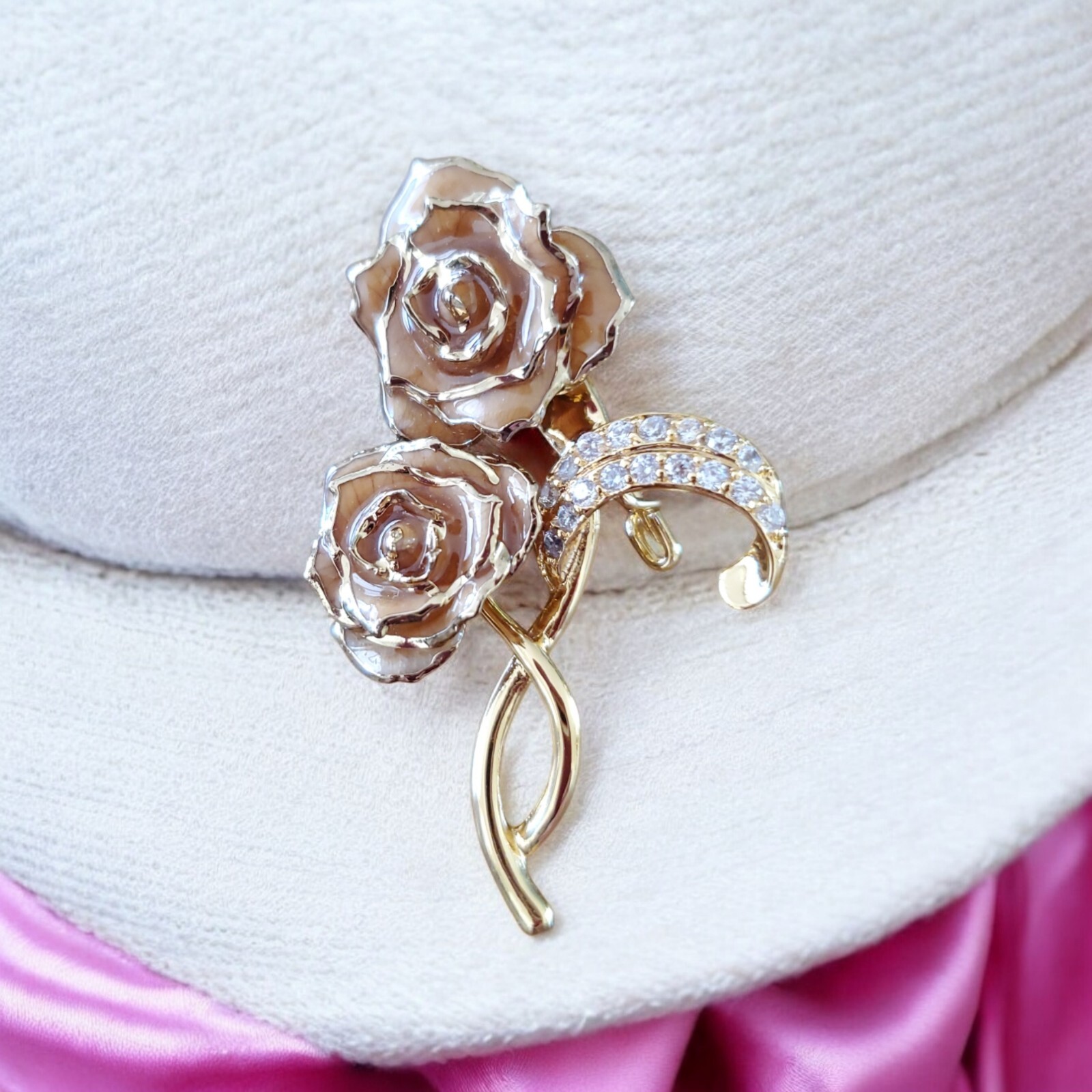 Vintage Gold Tone Tan Enamel Brooch Pin Double Rose Gold Plated