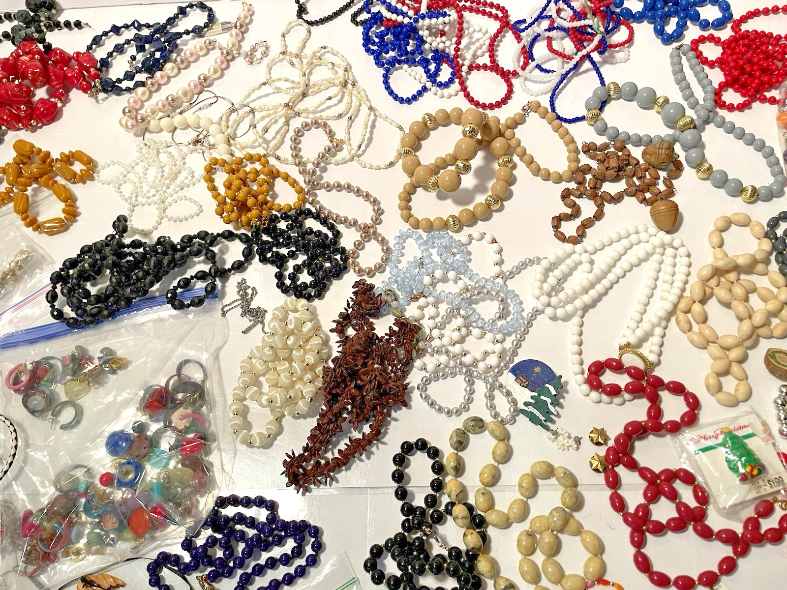 Estate 5 lb. Bag Mixed Jewelry Lot Vintage Modern DIY JUNK CRAFT REPAIR Unsorted