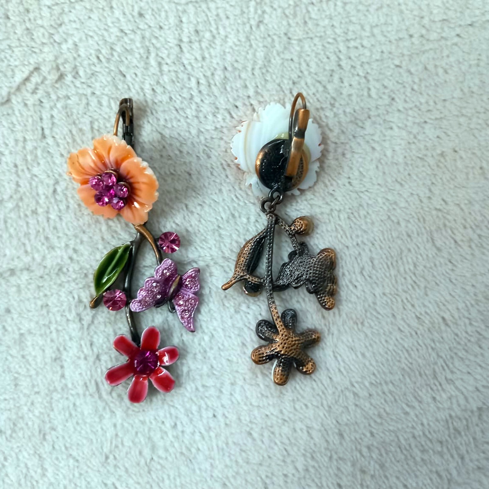 Women’s Necklace With Earring Bird on a Branch Flower on Copper Band