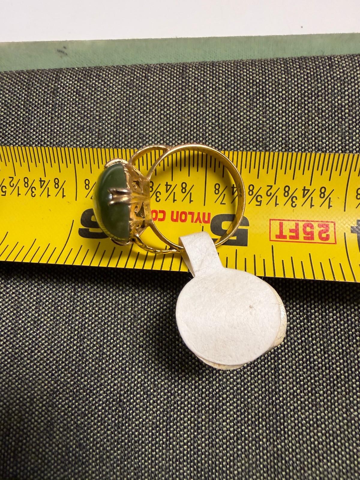 Vintage SOLID 14KT Gold Stamped Jade Ring Size 7 3.98g New Old Stock!