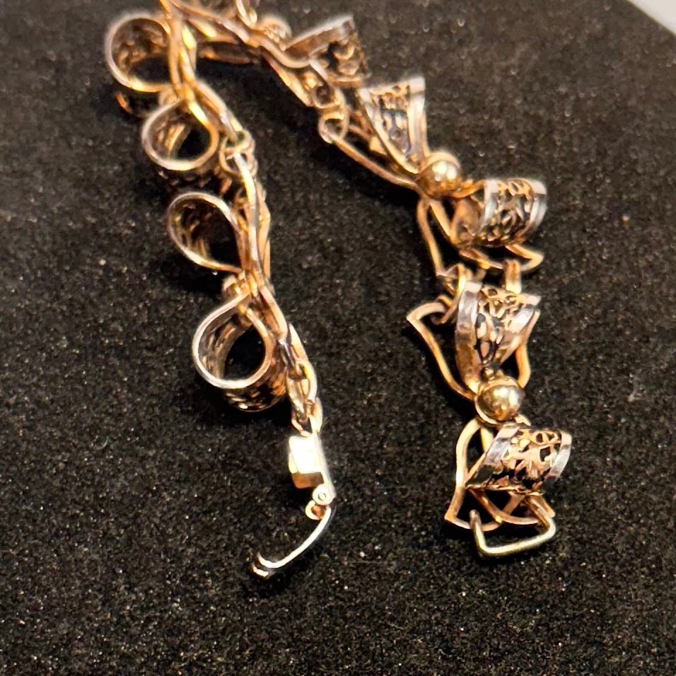 NECKLACE BRACELET SET goldtone metal bows hook + fold clasp vintage DAMAGE color