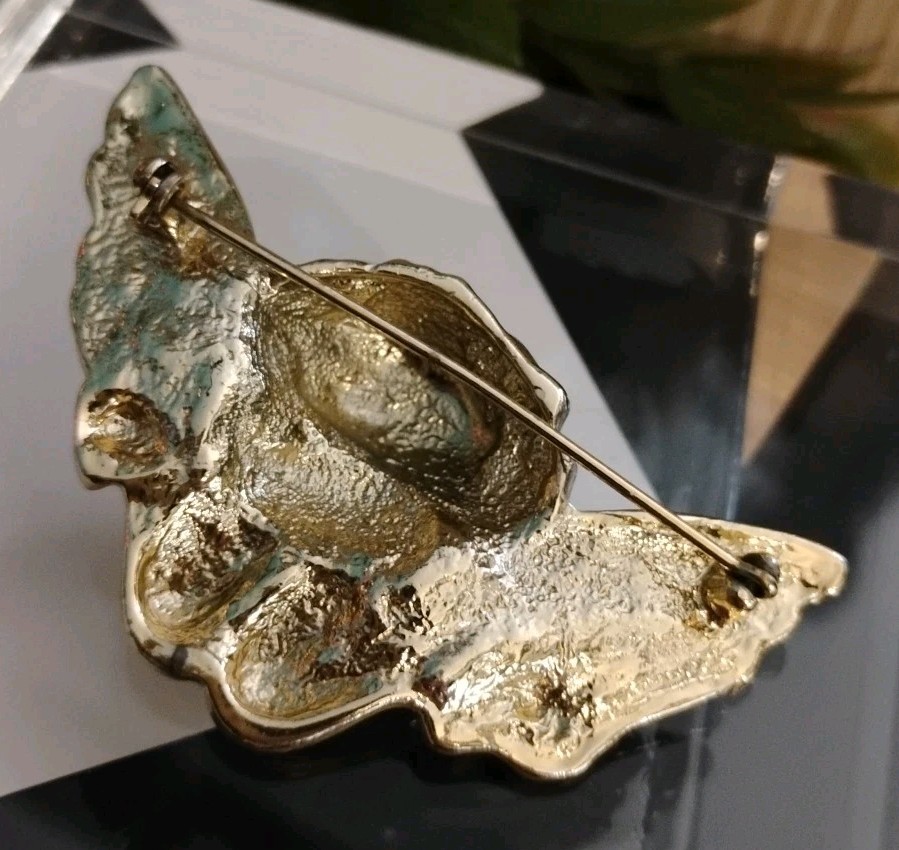 PRIMAVERA(?) Brand Unsigned Dual Golden Textured 2.5″ Angel/Cherub Pin!