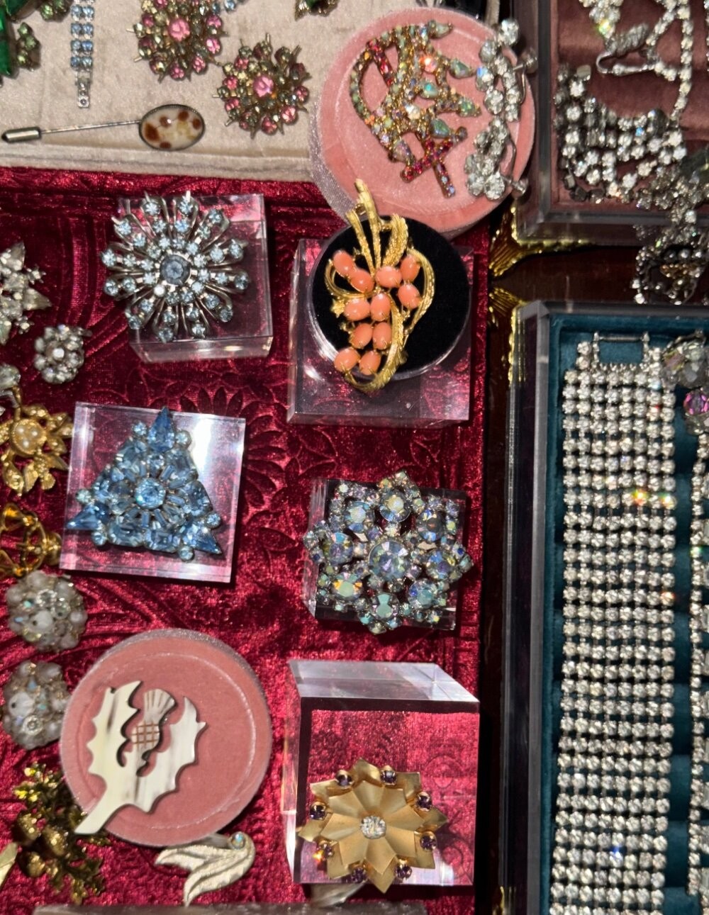 Jewelry Lot Vtg Rhinestone Sorrelli Trifari Weiss Jade High End Sets Estate