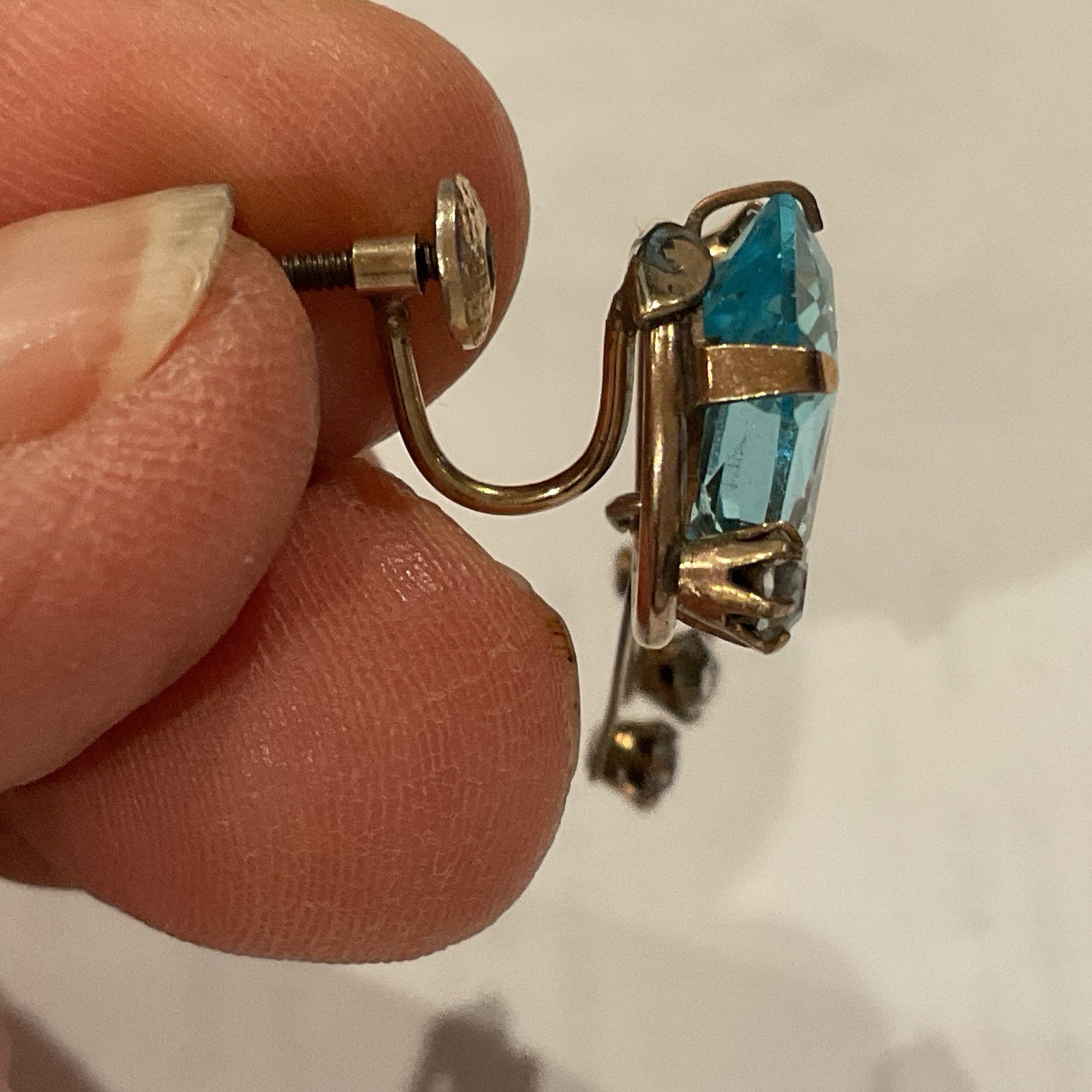 40s RARE! GOLD FILLED DANGLING BLUE AQUA TOPAZ COLORED LGE SCREW BACK EARRINGS
