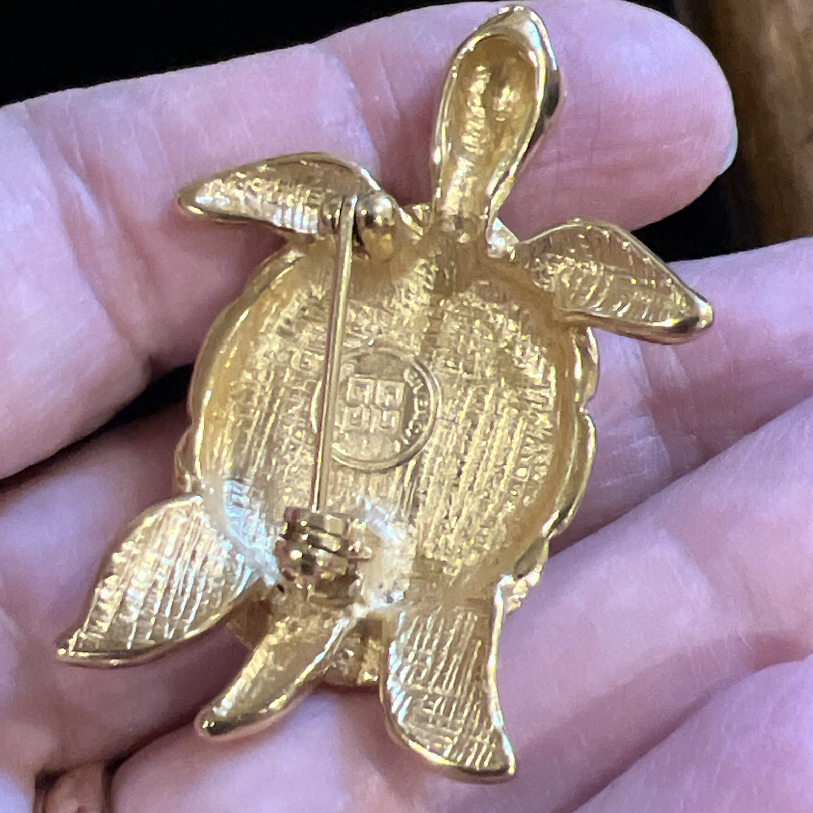 Vtg Designer Signed Givenchy Gold Tone Turtle Brooch Faux Pearl