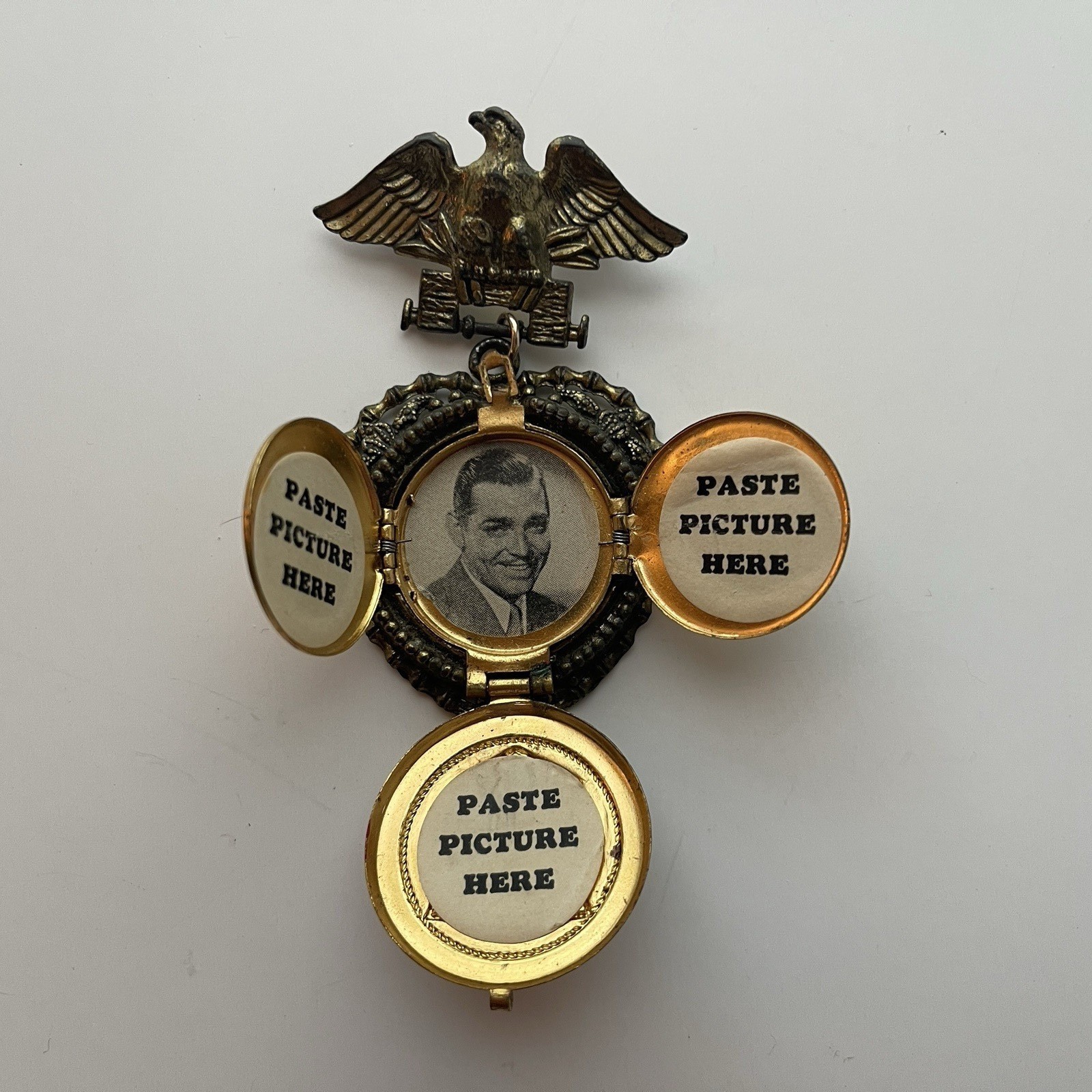 Locket Eagle Military Four Photo Brooch Pin Folding Military Themed Vintage