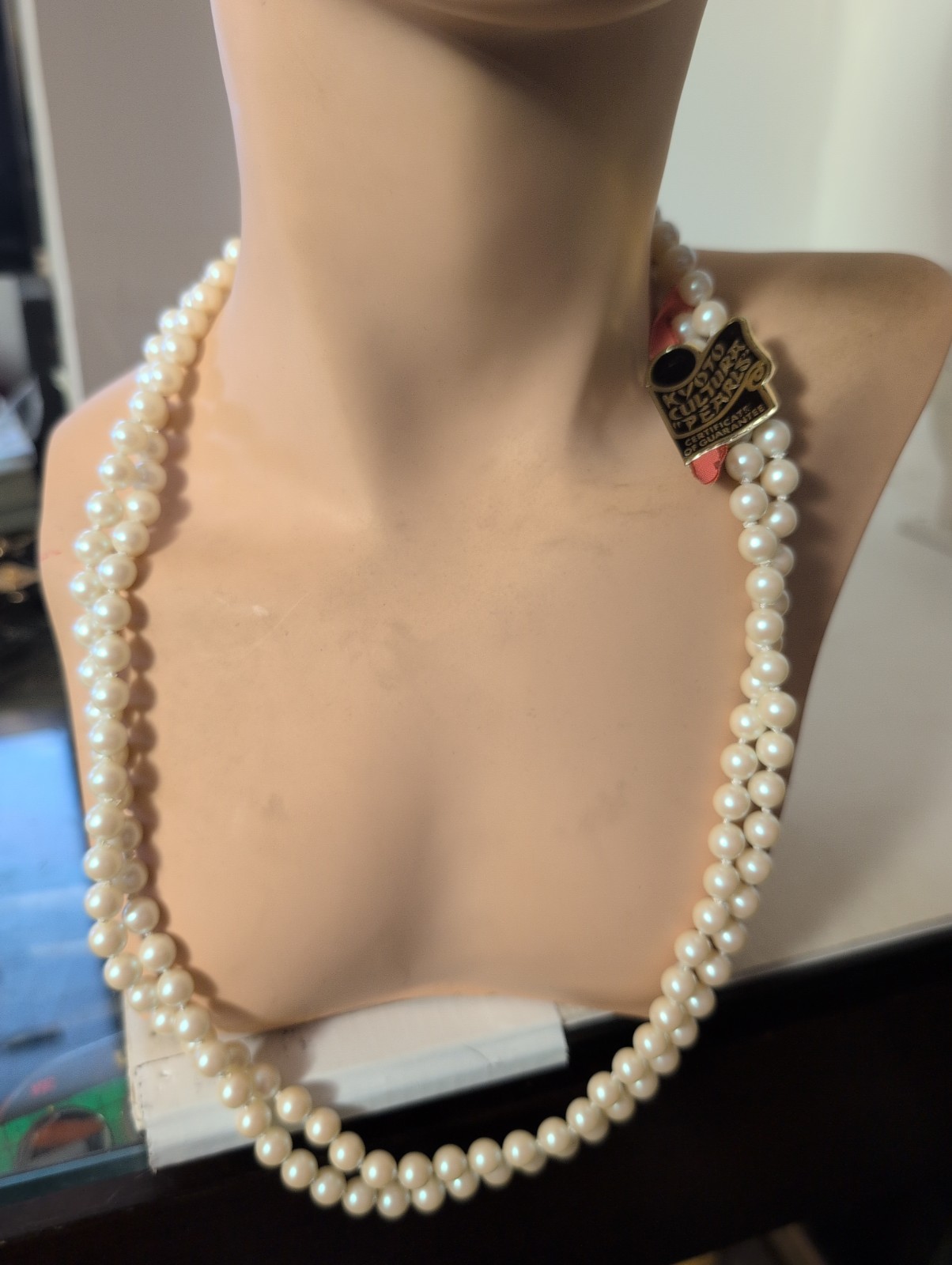 Vintage Kyoto Cultured Pearls 26 Inch Ornate Clasp Heavy Original Tag Japan New