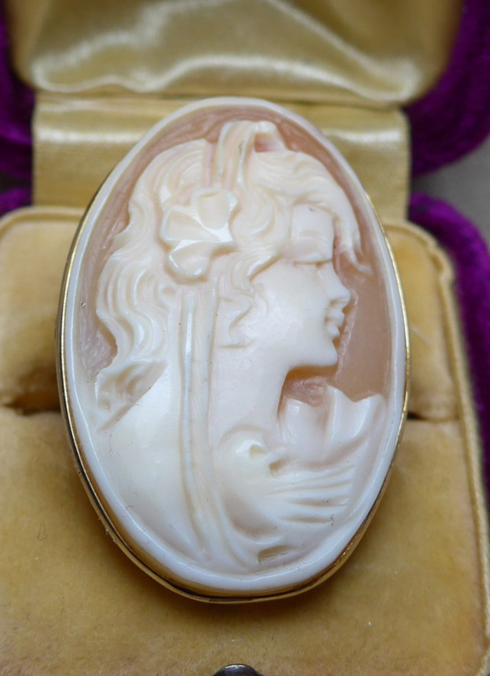 Vintage 14K Yellow Gold Italy Carved Cameo Ring Size 6.5″ 5.8g
