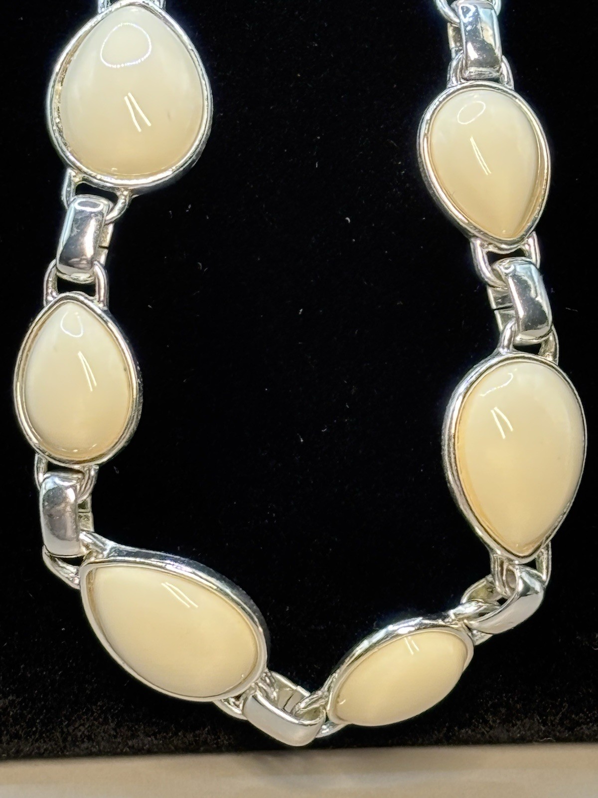 Vintage Napier Link Necklace Bracelet Cream Silver Tone