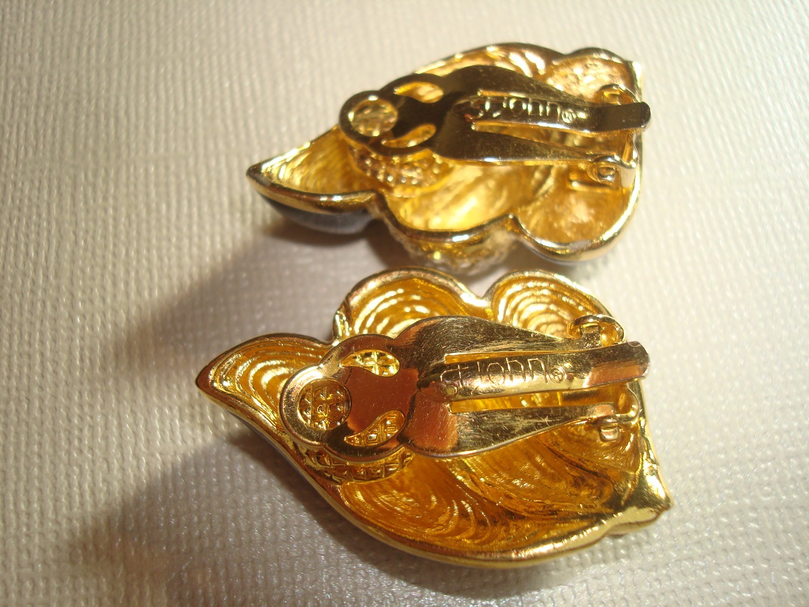 Vtg.St.JOHN LOT (2) EARRINGS OVAL TIGER’s EYE GOLD/T, BLACK ENAMEL RHINESTONES