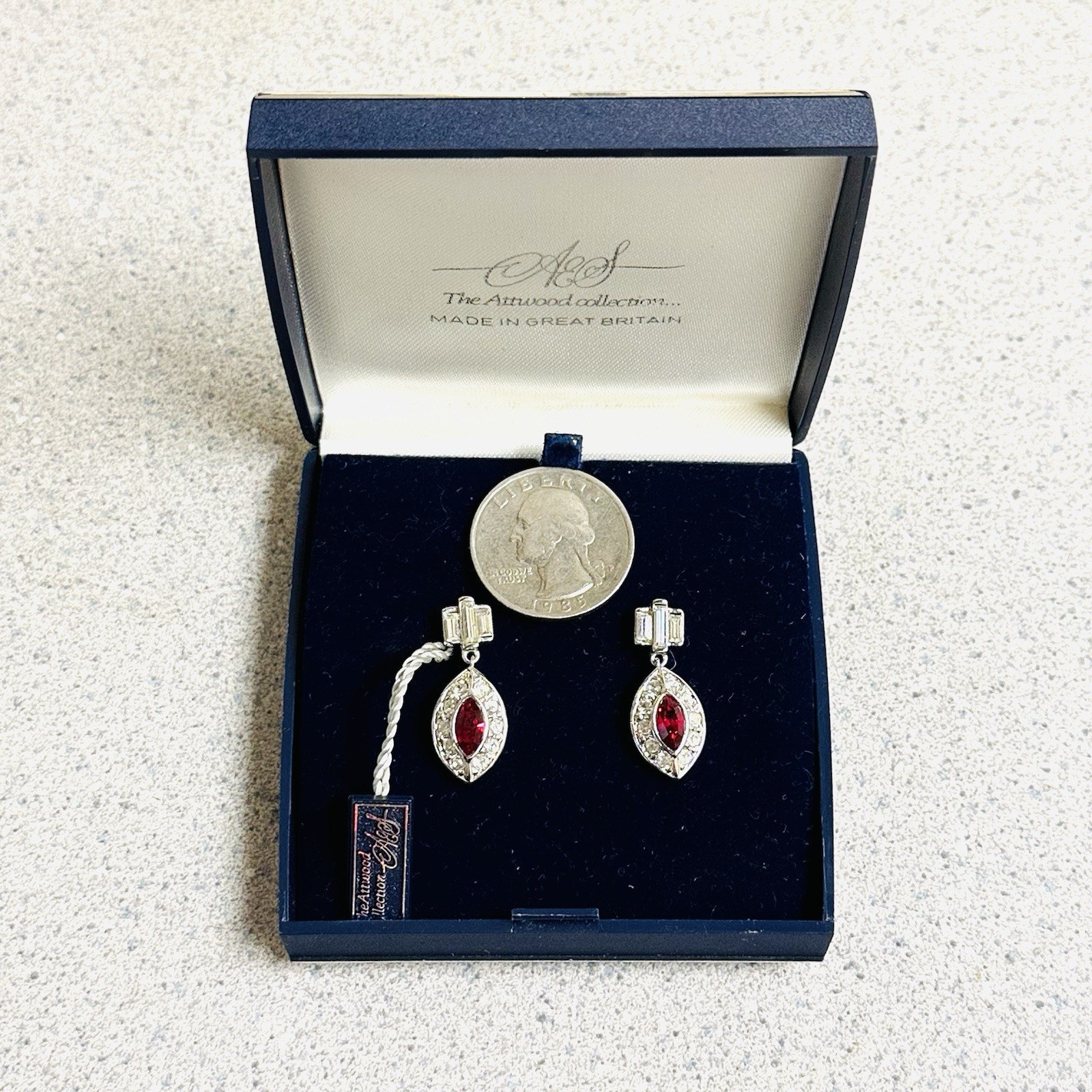VTG The Attwood Collection Sawyer Great Britain Red Crystals Dangle Earrings 1”